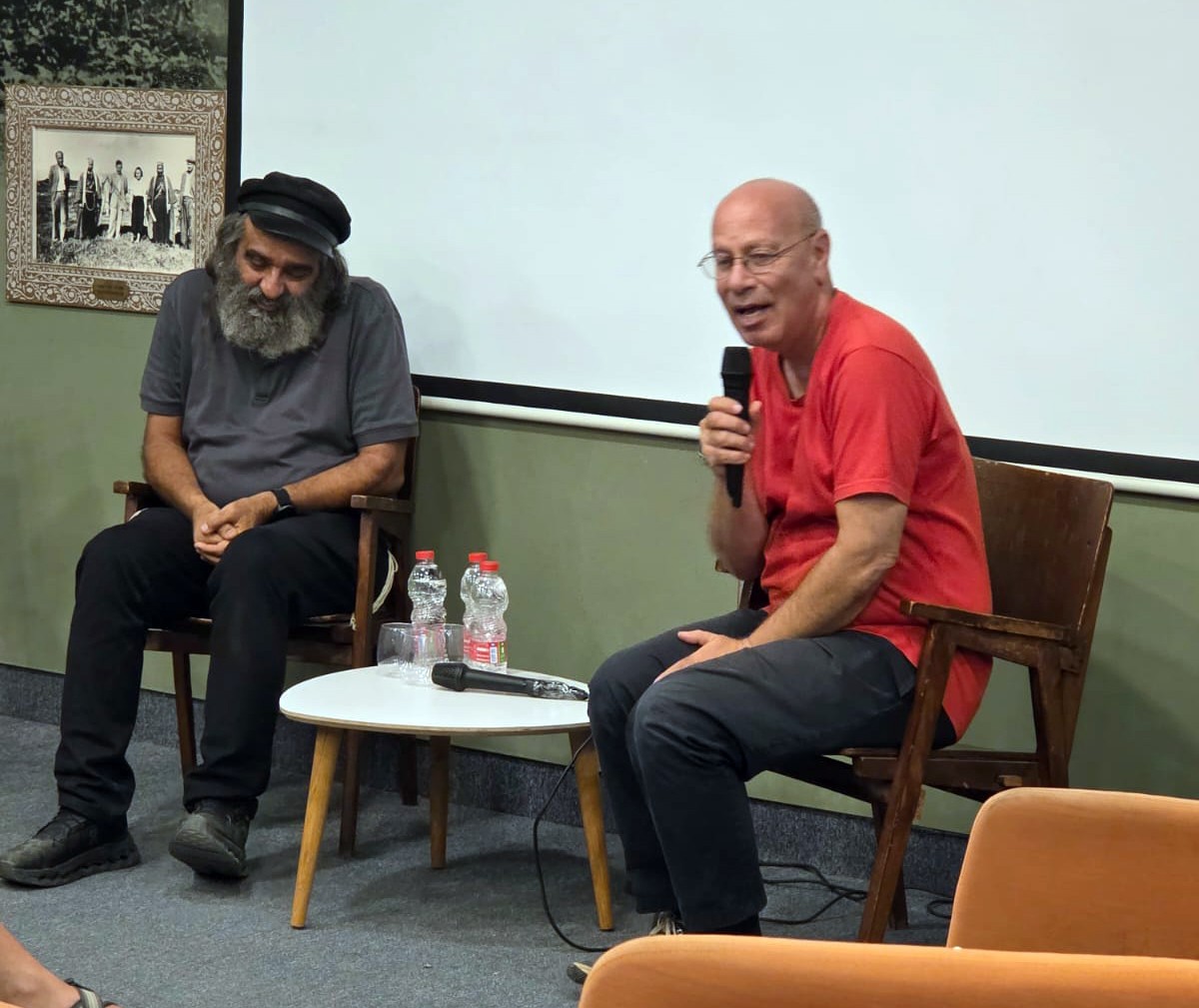 פנים: המאייר גילי ג'יבלי